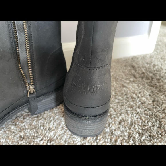 Sperry Leather Boots 🥾 - Picture 4 of 5
